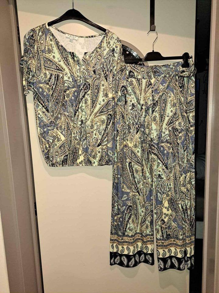 Enjoy,Tweedelige set paisley print Mt S/M, Ophalen of Verzenden, Zo goed als nieuw, Maat 38/40 (M)