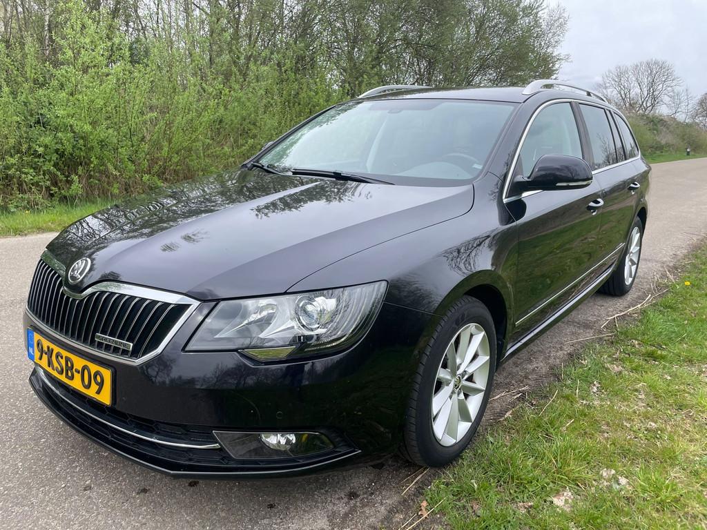 Skoda Superb Combi 1.6 TDI Ambition Business, Voorwielaandrijving, Gebruikt, Overige brandstoffen, Origineel Nederlands