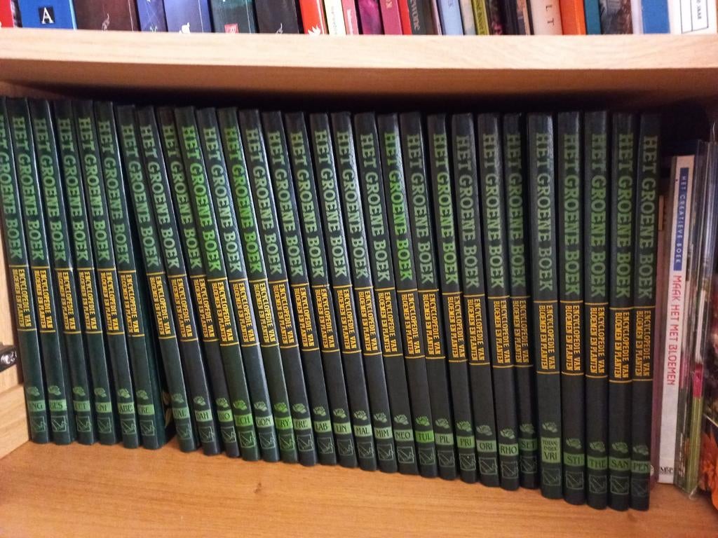 Bloemen & Planten encyclopedie, Ophalen, Zo goed als nieuw, Bloemen en Planten