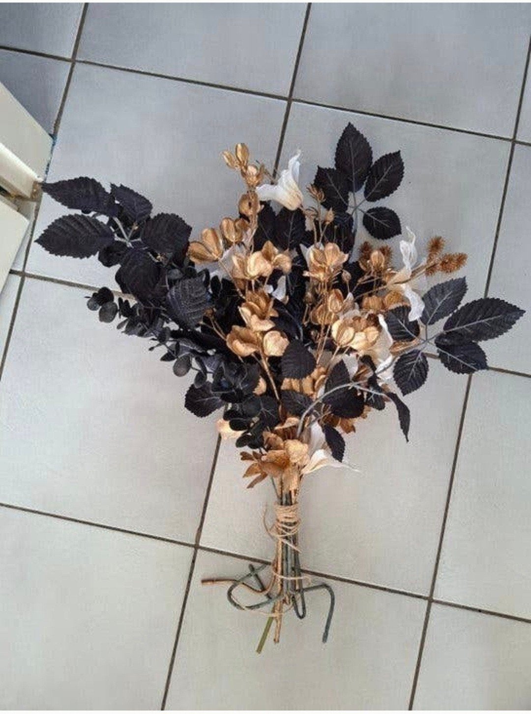 Prachtig zijden boeket: zwart, wit en goud, Ophalen, Binnen, 70 cm, Countryfield
