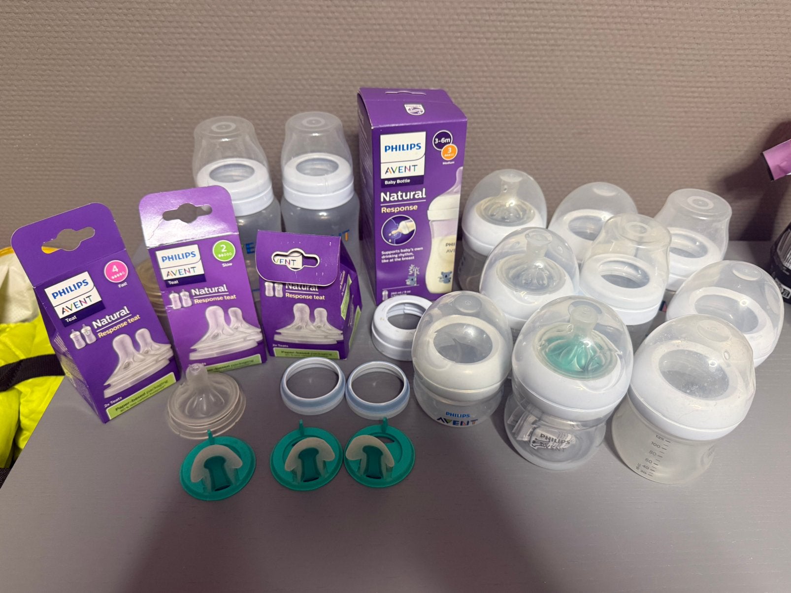 Pakket nieuwe avent flessen en spenen, Kinderen en Baby's, Ophalen, Speen, BPA-vrij, Nieuw