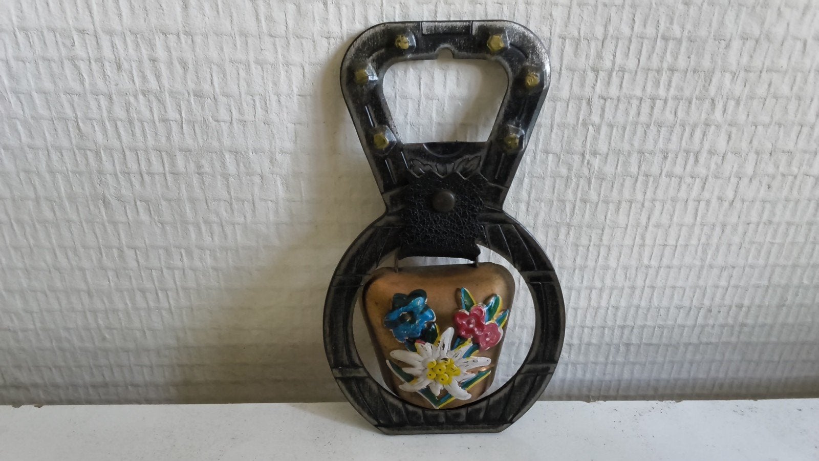 vintage flesopener met koebel alpen/zwitsers, 1960/70, Ophalen of Verzenden, Huis en Inrichting