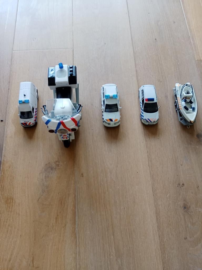 Politie voertuigen set met aanhanger en reddingsboei, Ophalen of Verzenden, Gebruikt