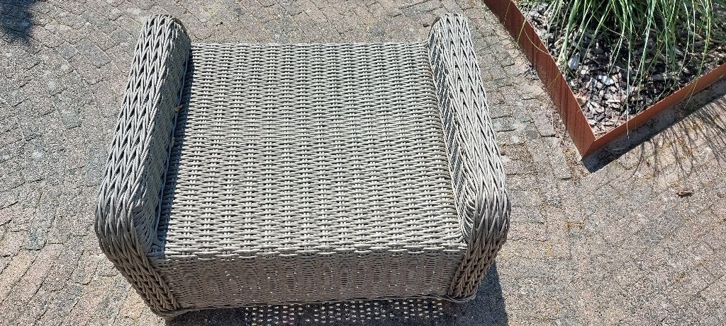 Voetenbank buiten, Tuin en Terras, Tuinsets en Loungesets, Nieuw, Loungeset, Wicker, Ophalen