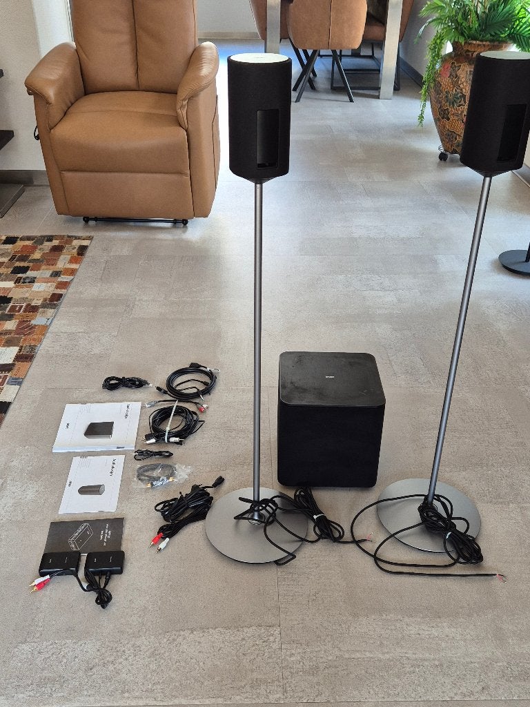 Loewe Klang 1 speakerset met subwoofer en stands, Speakerset, Zo goed als nieuw, Inclusief kabels, Ophalen