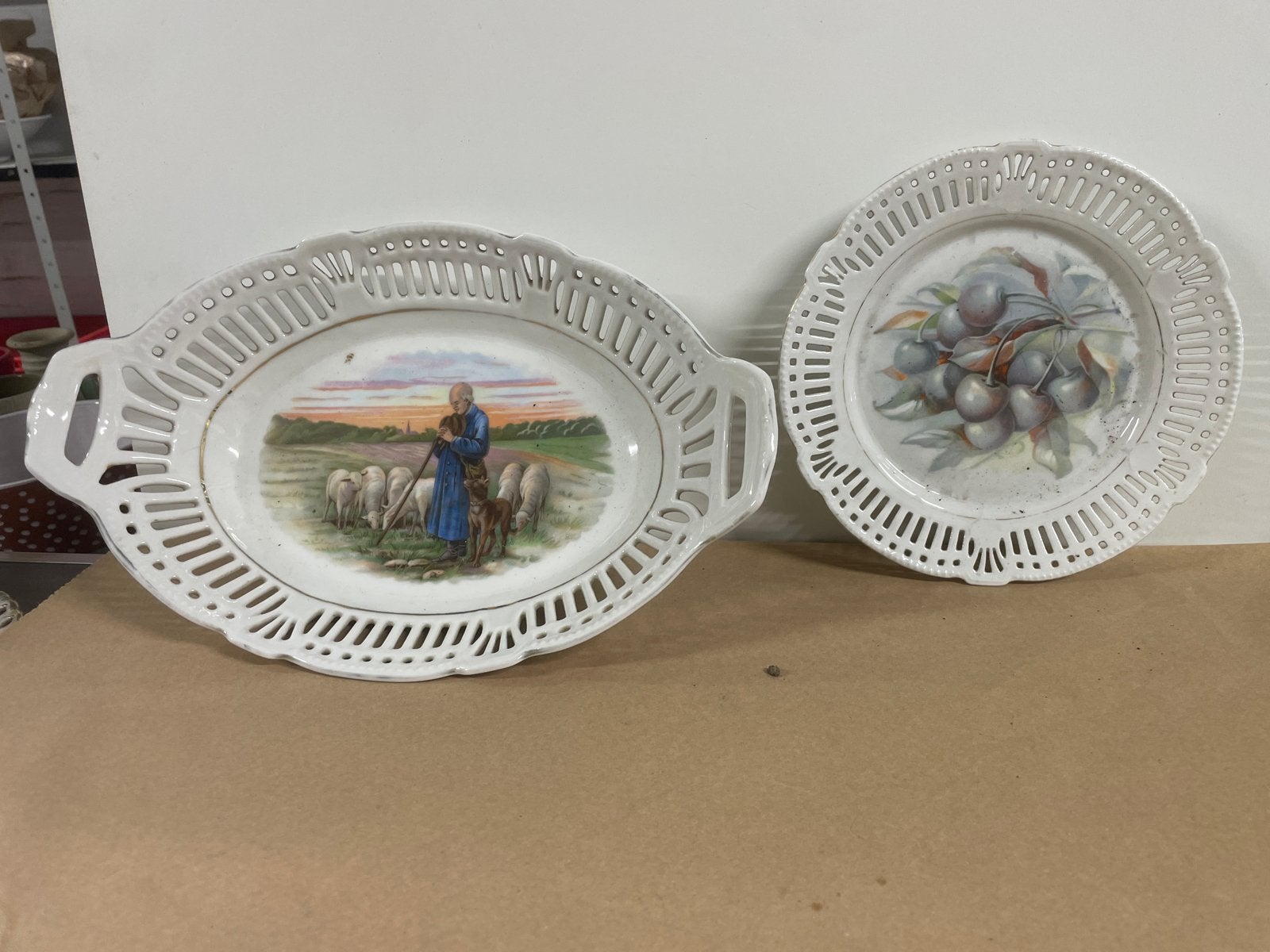 Antieke porseleinen schalen met opengewerkt randje, Antiek en Kunst, Ophalen of Verzenden