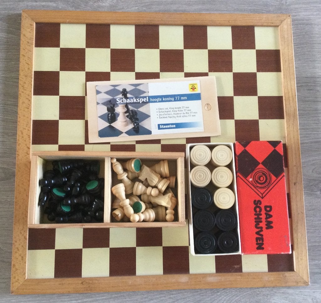 Dam en Schaakspel Compleet, Hobby en Vrije tijd, Een of twee spelers, Ophalen of Verzenden, Gebruikt, Onbekend