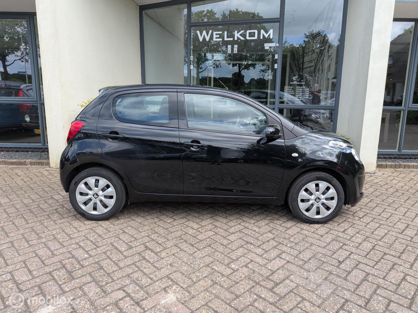 Citroen C1 1.0 VTi CARPLAY+AUTO|AIRCO|CAMERA 1E.EIG, Auto's, Euro 6, 4 stoelen, C1, Zwart