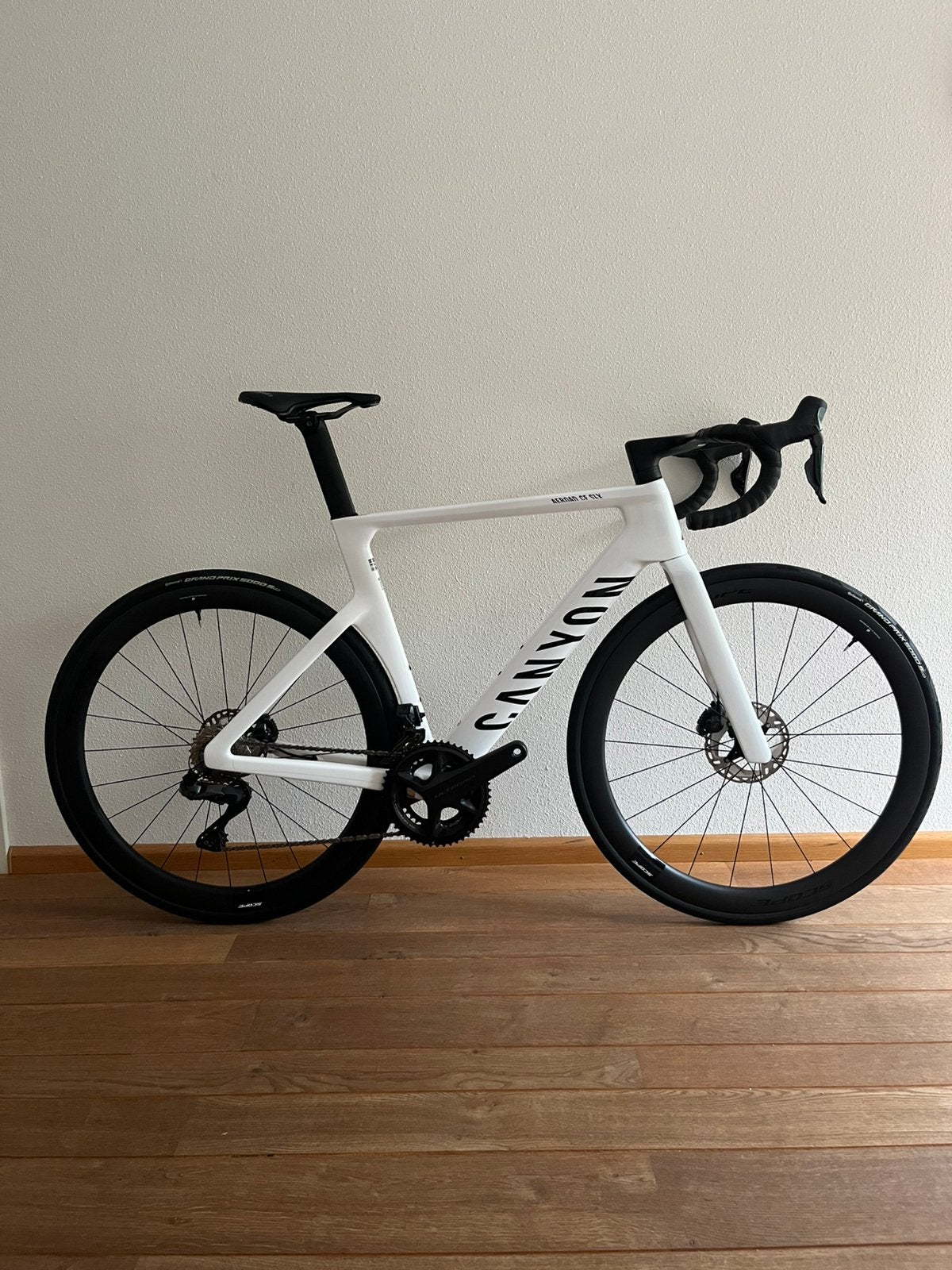 Canyon Aeroad CF SLX 8 maat M, 28 inch, Zo goed als nieuw, Meer dan 20 versnellingen, Schijfrem