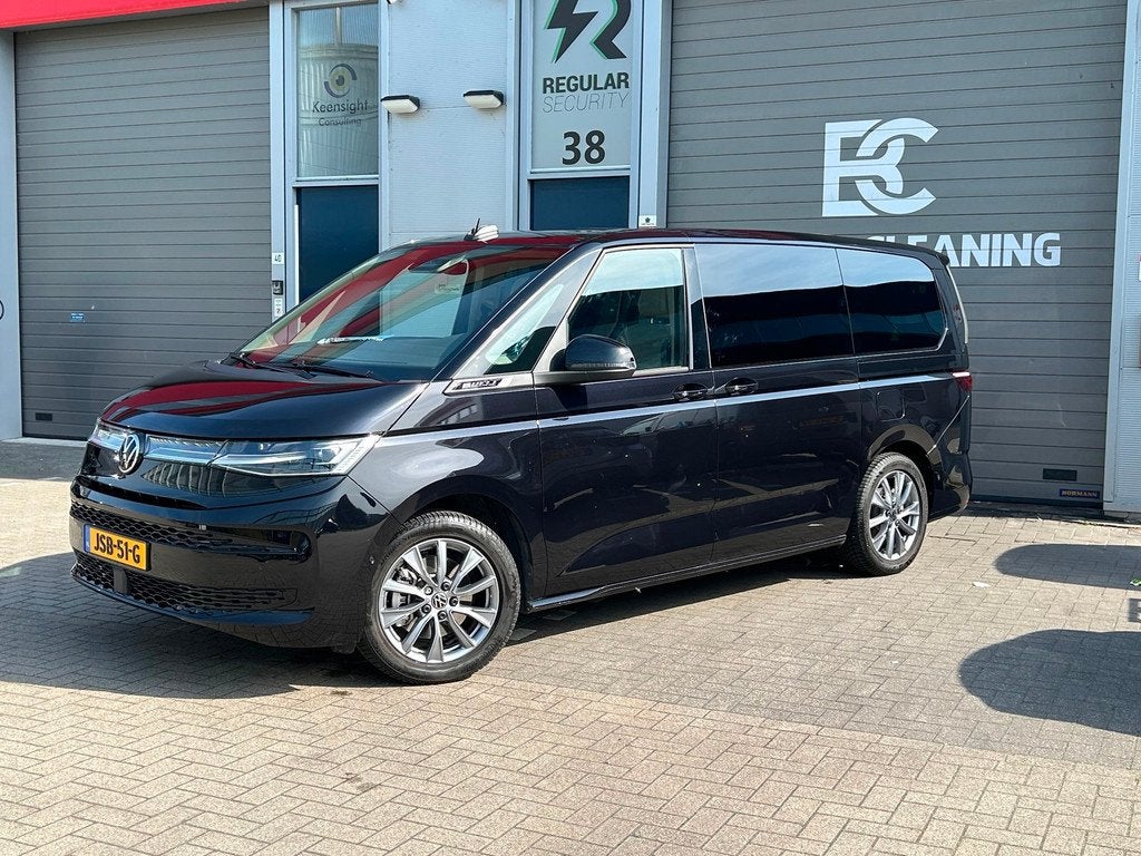Volkswagen MULTIVAN 1.5 eHybrid L2 Bulli Edition 4Motion, Auto's, Volkswagen, Automaat, Stof, 7 stoelen, Zwart