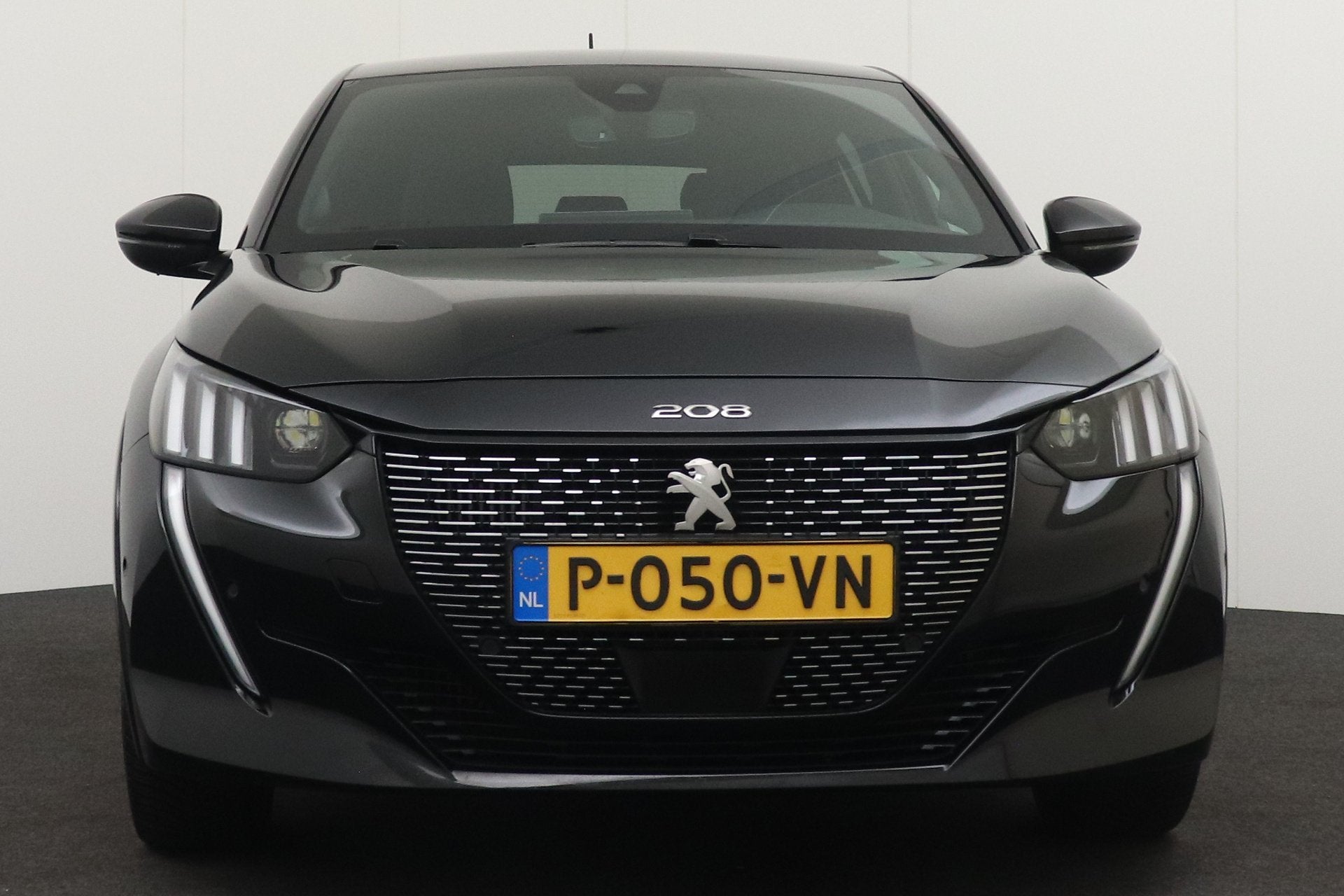 Peugeot 208 1.2 PT 101 PK Aut. GT Pack 3D Dash. Adap.Cruise, Auto's, Dealer onderhouden, 101 pk, Gebruikt, Alcantara