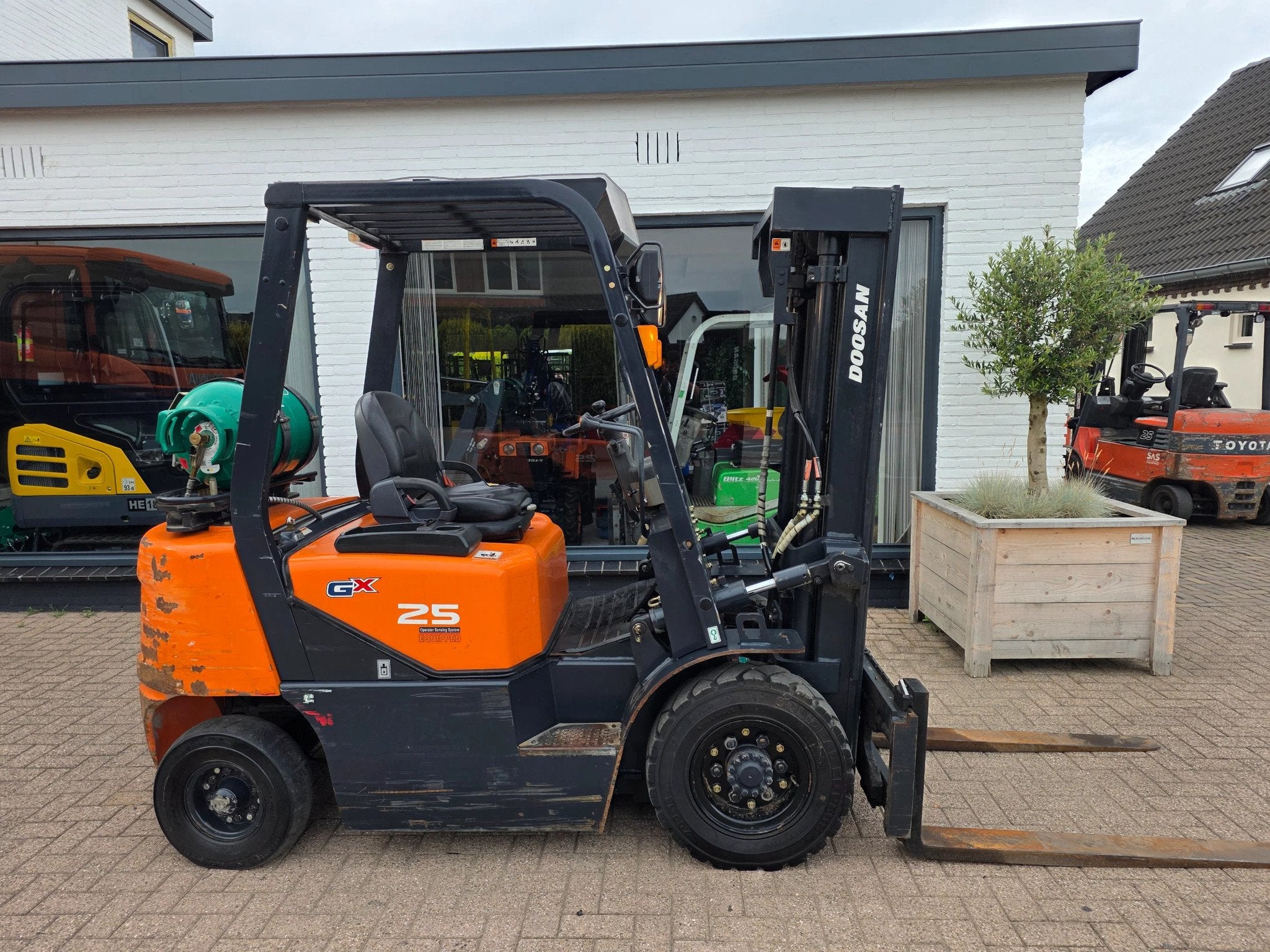 Doosan 2.5 tons lpg heftruck Sideschift Triplomast Freelift, Overige aandrijving, Heftruck, Doosan