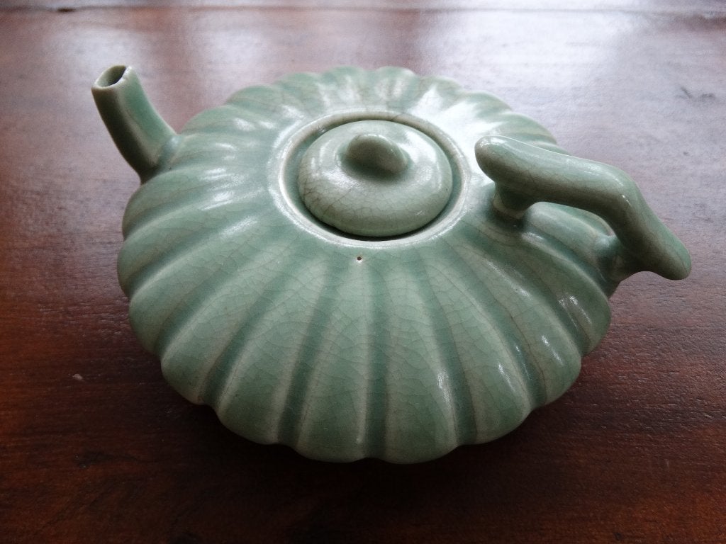 Groen celadon trekpotje, theepotje In goede staat, Steen/keramiek, Verzenden, Overige typen, Groen
