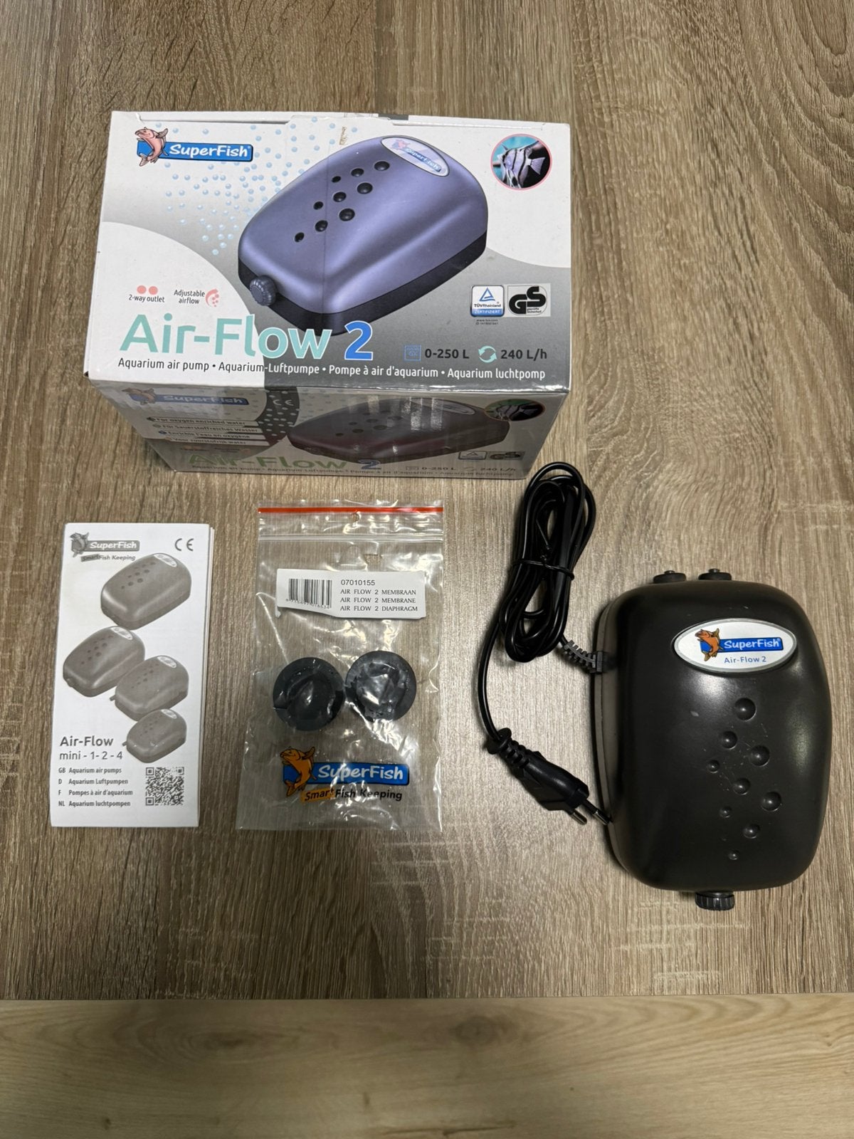 Te koop zo goed als nieuw waterpom Air Flow 2 Nieuw, Karper of Koi