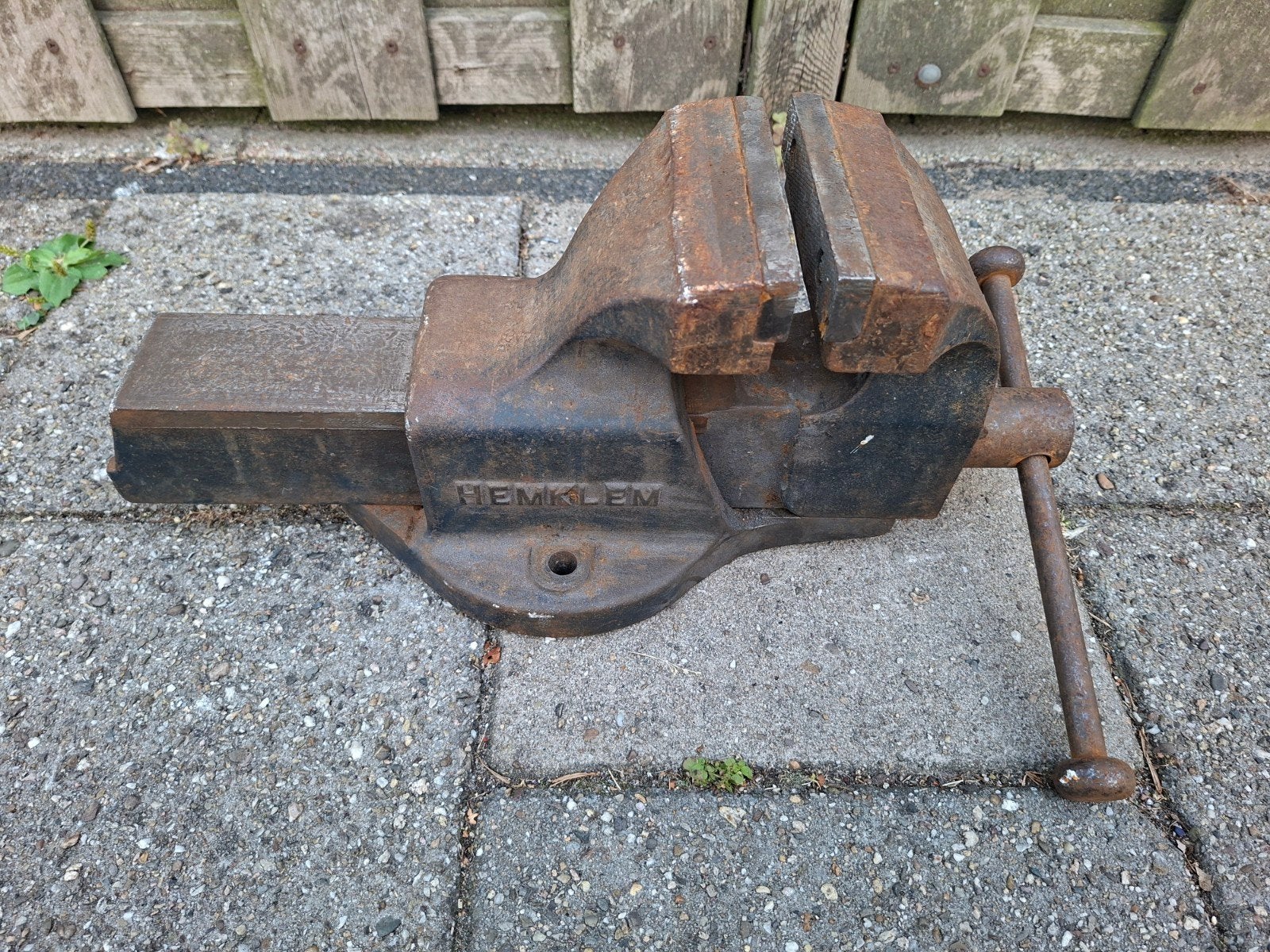 Bankschroef Hemklem bekbreedte 12,5 cm, Doe-het-zelf en Verbouw, Werkbanken, Ophalen, Gebruikt, Minder dan 70 cm, Bankschroef