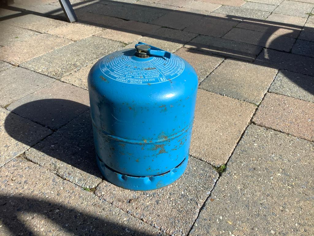 Butaan gasfles - Leeg, Ophalen, Gebruikt