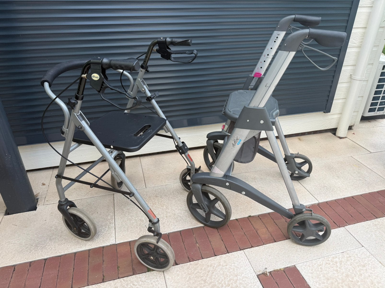 2 lichtgewicht rollators 1 anwb, Ophalen of Verzenden, Lichtgewicht, Zo goed als nieuw