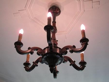 Antieke handgesneden Franse houten kroonluchter, Ophalen of Verzenden, Gebruikt, Hout