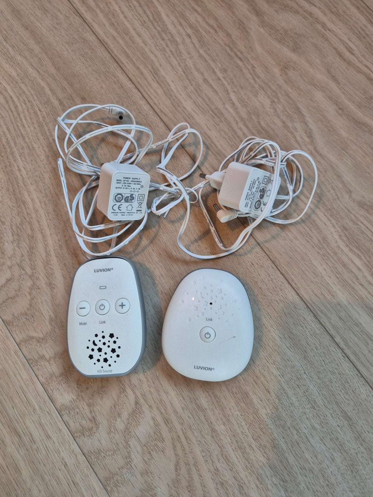 Luvion babyfoon inclusief opladers, Ophalen of Verzenden, Zo goed als nieuw, Minder dan 100 meter