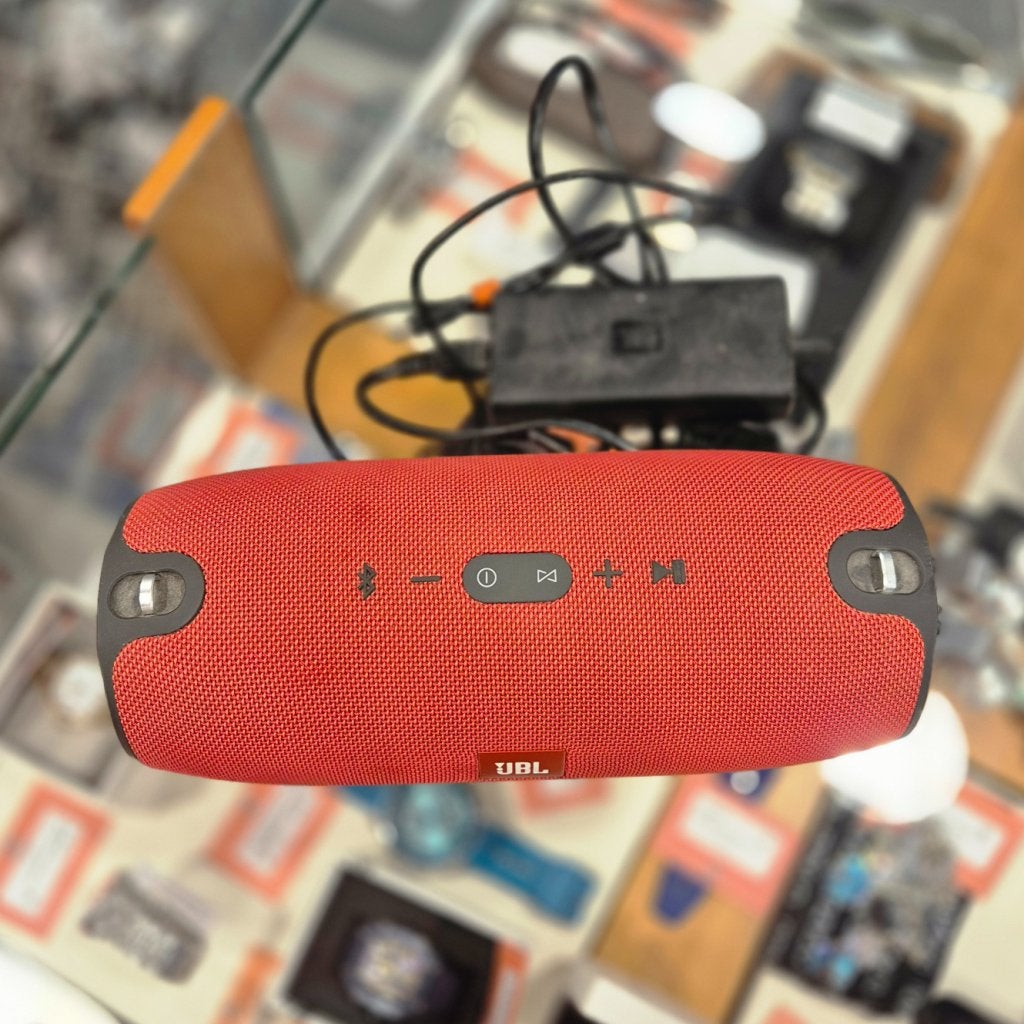 JBL extreme  rood met adapter, JBL, Zo goed als nieuw, Support@jbl.com, 400 Atlantic Street
Stamford, CT 06901
USA