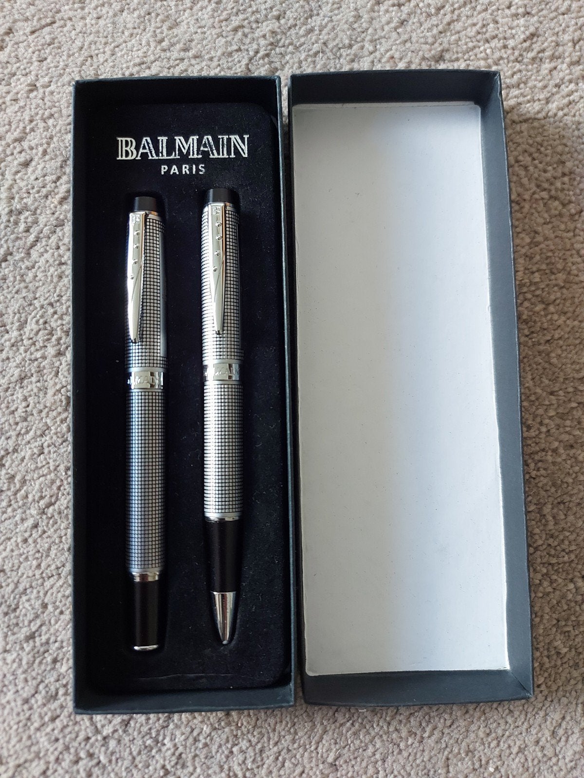 Balmain Paris Vulpen en pen extra Hoka Verkeerstechniek, Ophalen, Zo goed als nieuw, Pennenset, Overige merken