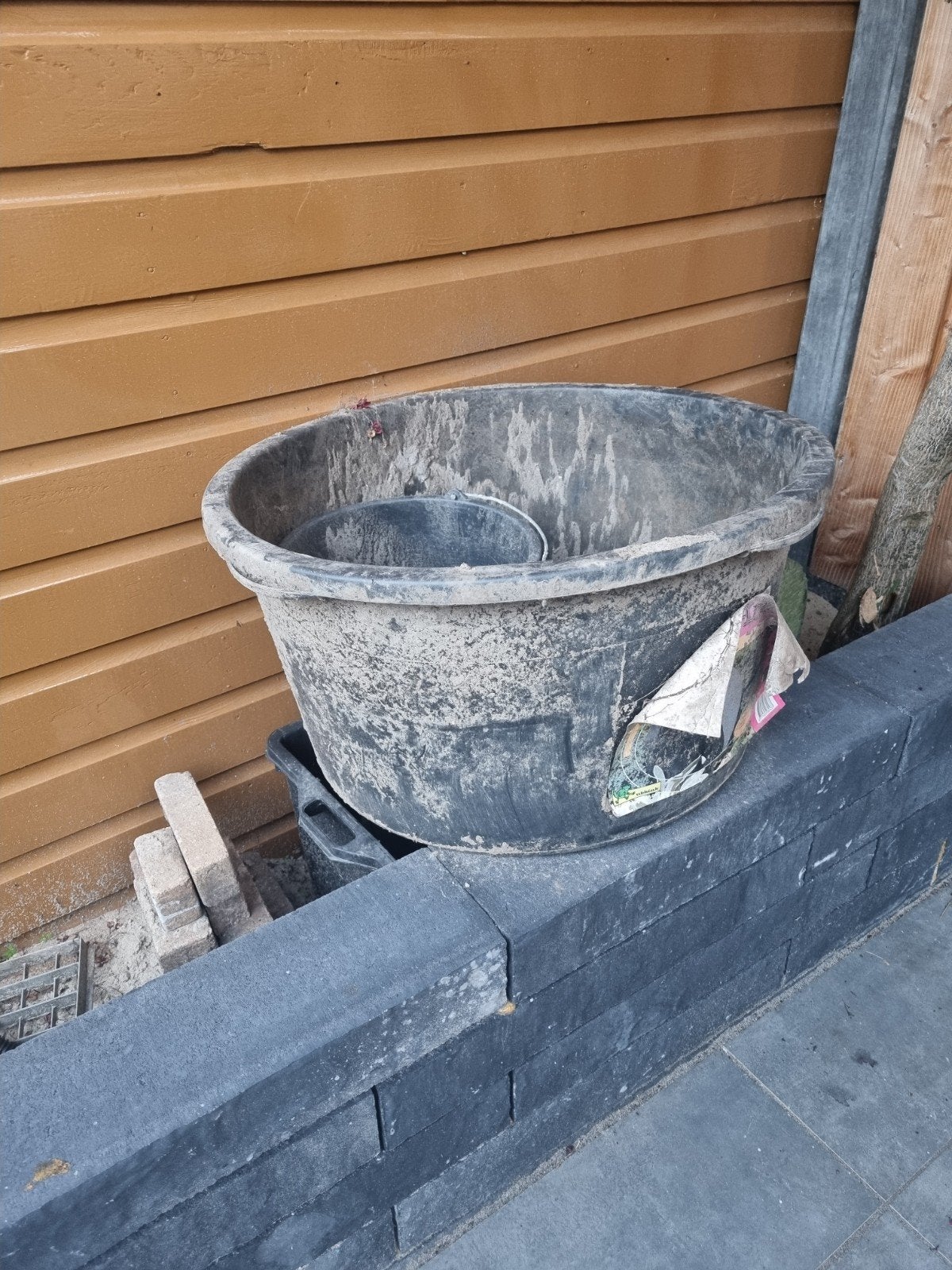 Onderbak voor een waterornamt, Ophalen, Gebruikt