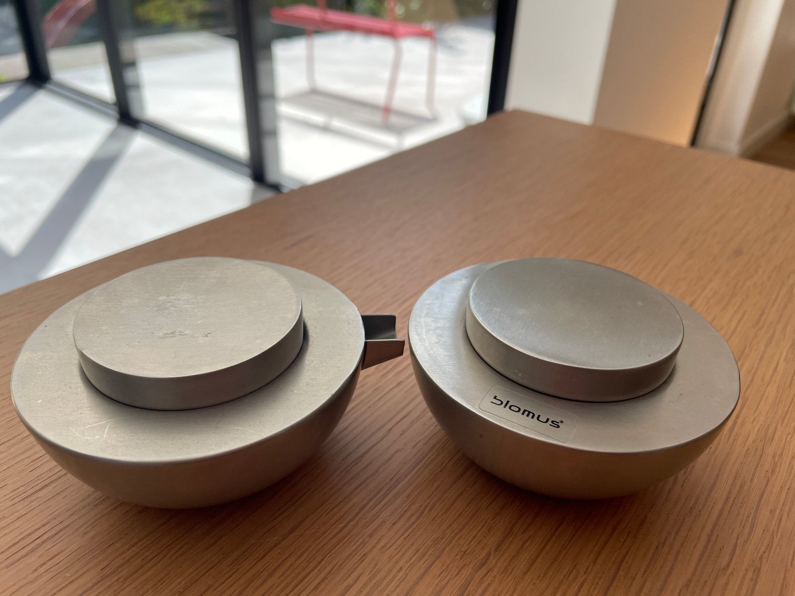 Blomus suiker en melk kannetje - set van 2, Huis en Inrichting, Ophalen, Zilver, Zo goed als nieuw, Voorraadpot