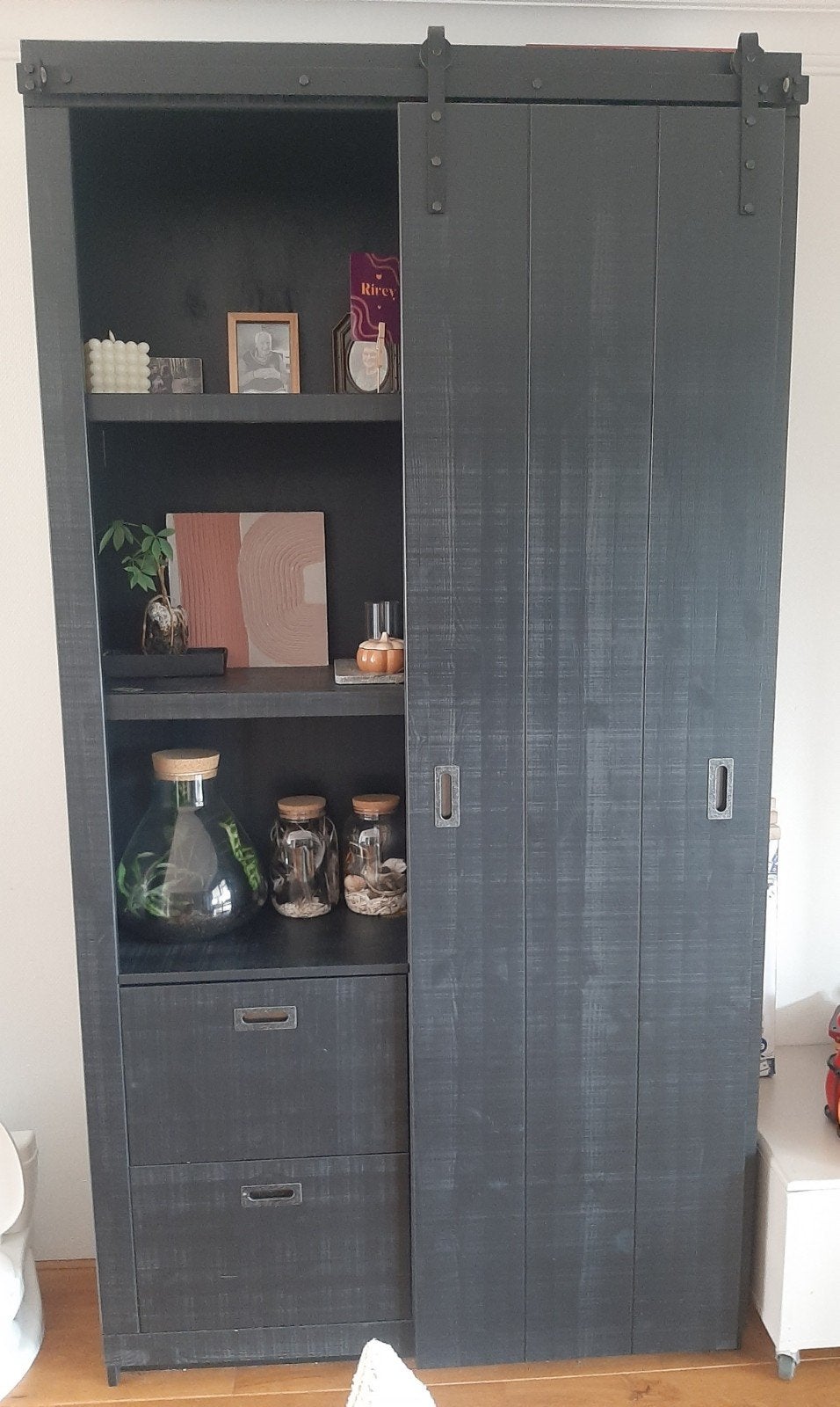 VT Wonen slide kast barn, Ophalen, 50 tot 100 cm, Zo goed als nieuw, Minder dan 100 cm
