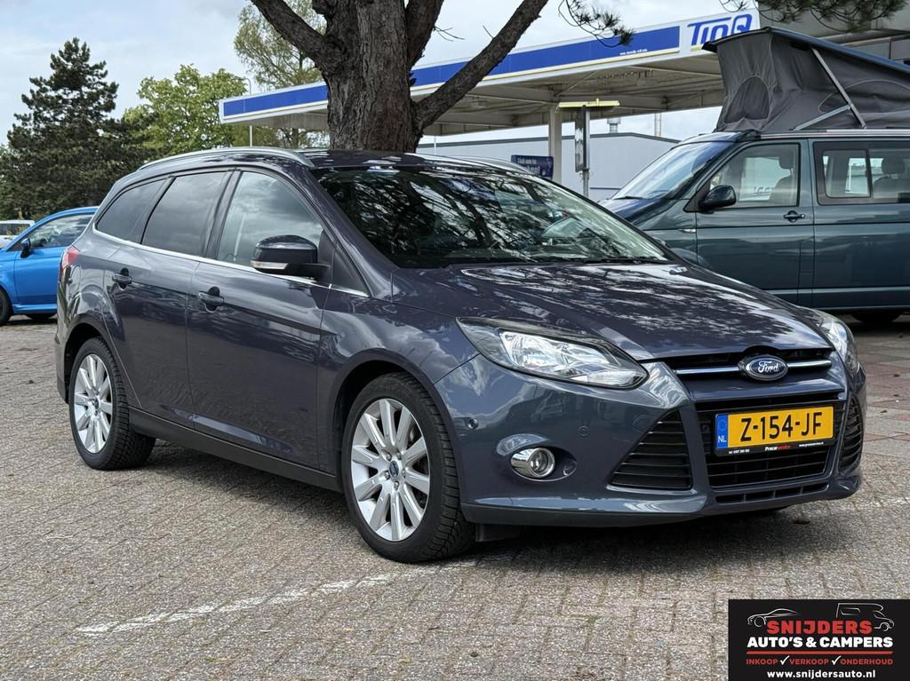 Ford Focus Wagon 1.6 EcoBoost Titanium met trekhaak, Gebruikt, Zwart, 4 cilinders, 150 pk