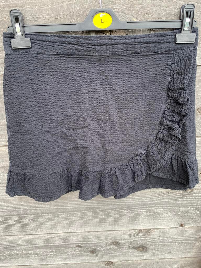 Hema Zwart Gerimpeld Rokje Maat M, Kleding | Dames, Rokken, Zo goed als nieuw, Maat 38/40 (M), Zwart, Boven de knie, Ophalen of Verzenden