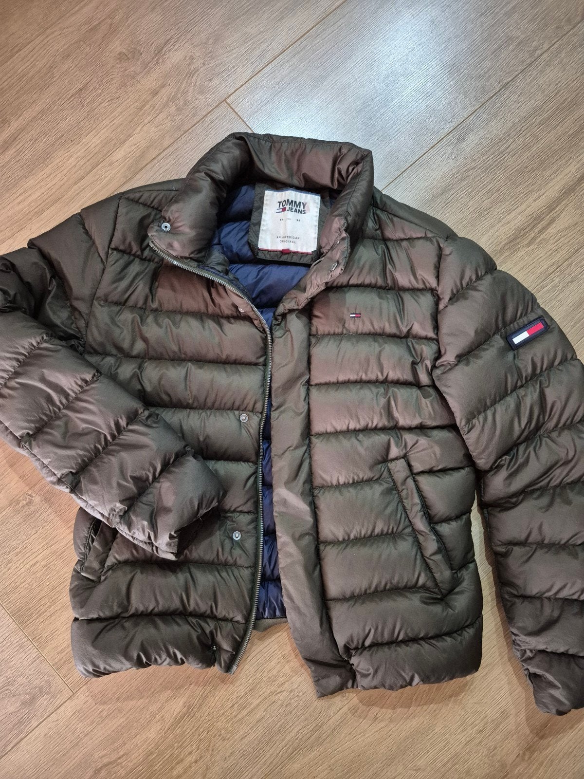 Tommy Hilfiger winterjas, Kleding | Heren, Jassen | Winter, Bruin, Maat 48/50 (M), Tommy Hilfiger, Ophalen of Verzenden