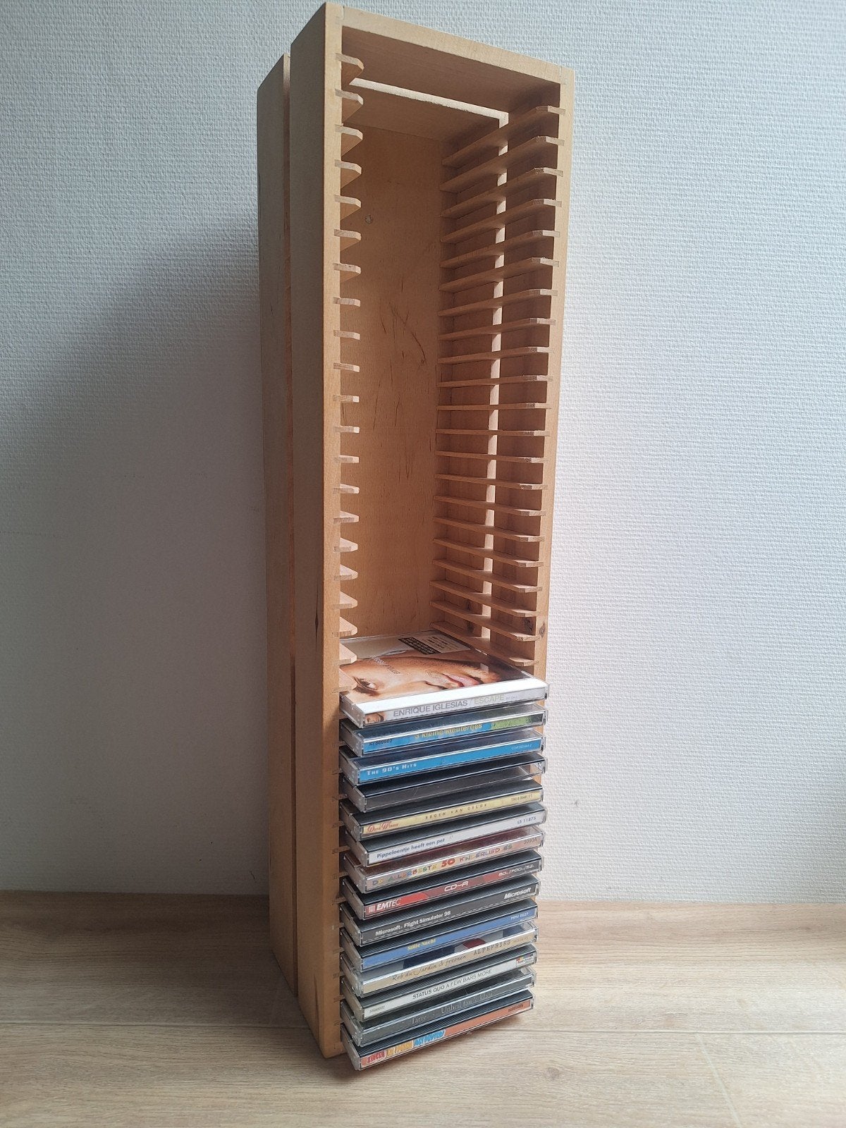 Vintage Ikea Boalt houten CD toren - houder - organizer rek, Huis en Inrichting, Gebruikt, Ophalen of Verzenden, 25 tot 75 discs