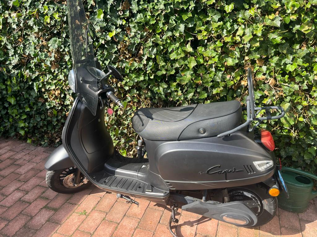 Santini Elektrische Scooter  E-capri Mat Zwart, Gebruikt, Elektrisch, Ophalen, Overige merken