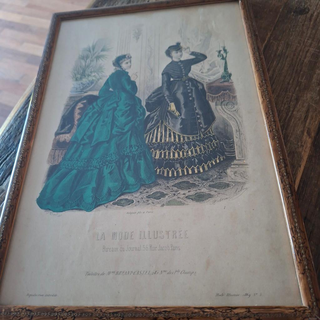 Dit is een Antieke Prent uit 1869 van het modehuis La Mode, Ophalen of Verzenden