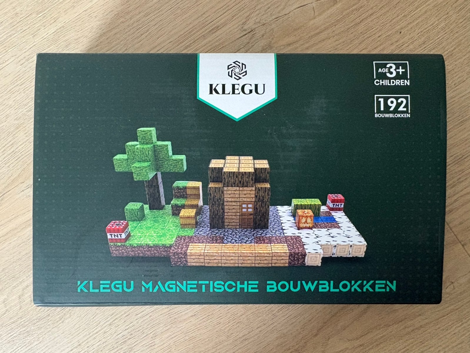Magnetisch bouwspeelgoed 192 stuks dorpshuis, Ophalen of Verzenden, Zo goed als nieuw