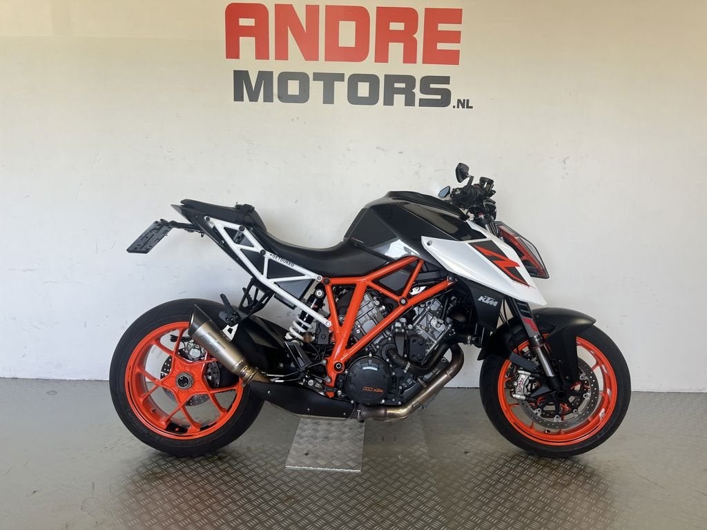 KTM 1290 Super Duke R, Motoren, Naked bike, Gebruikt, Bedrijf
