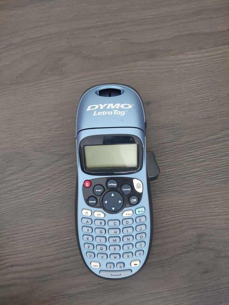 DYMO LetraTag labelprinter - Handig en gebruiksvriendelijk, Computers en Software, Labelprinters, Gebruikt, Qwerty, Tape-label