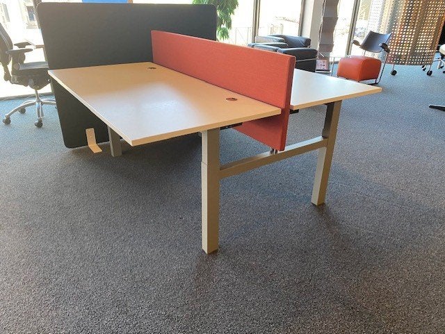 Duo bureaus Lensvelt Studio 2, instelbaar d.m.v. kliksysteem, Huis en Inrichting, Bureaus, Niet ingevuld, Gebruikt, Niet ingevuld