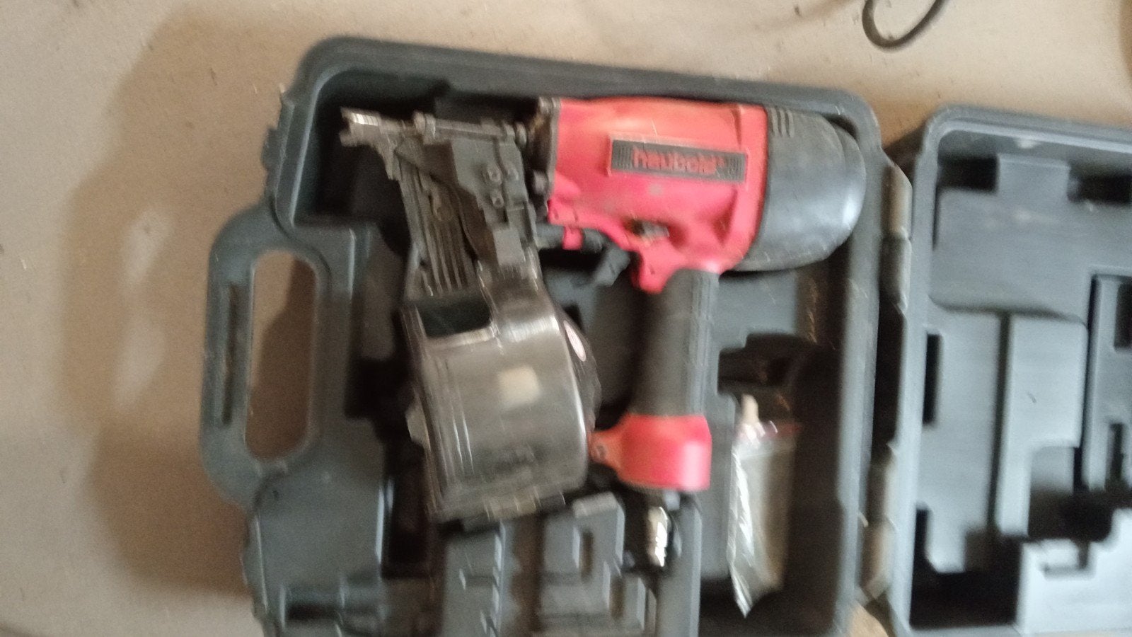 Hautbold tacker in koffer, Doe-het-zelf en Verbouw, Ophalen of Verzenden, Gebruikt, Tacker/nietmachine, Overige merken