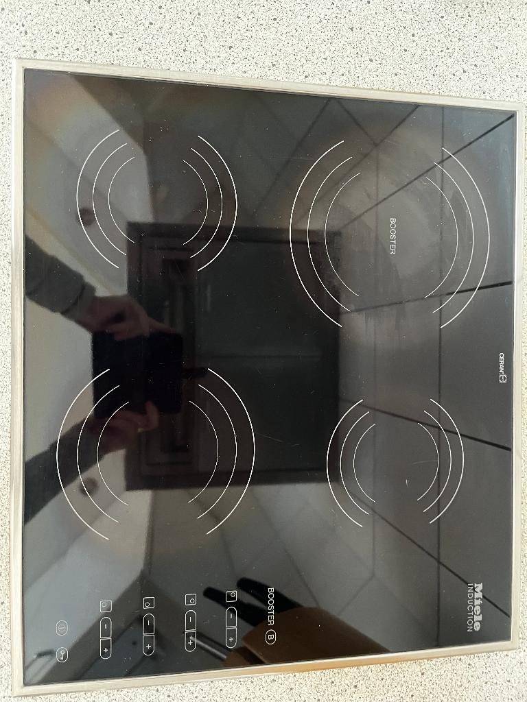 Miele Inductiekookplaat - Zo goed als nieuw, Witgoed en Apparatuur, Kookplaten, Ophalen, 4 kookzones, Zo goed als nieuw, Inbouw