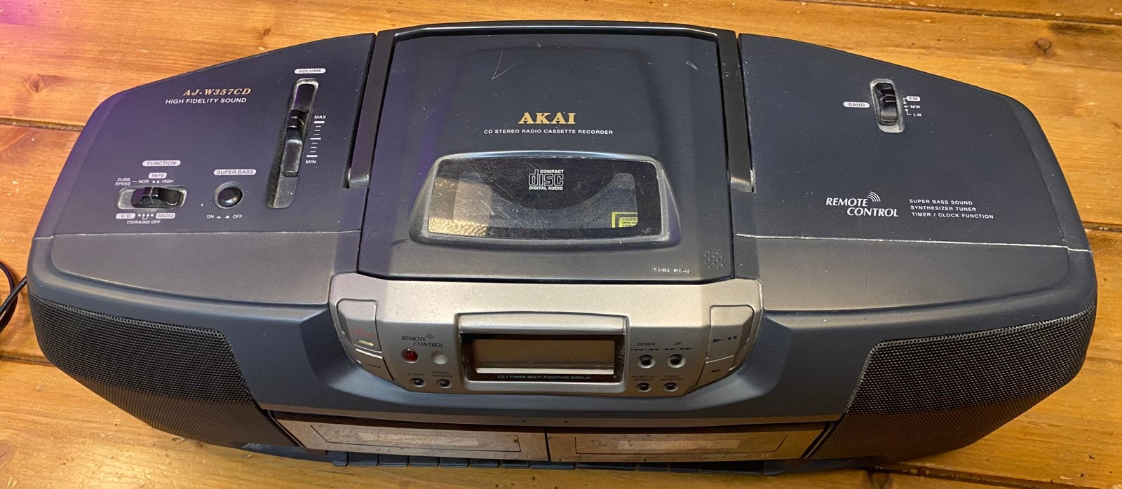 AKAI AJ-W357CD RADIO / CD SPELER, Ophalen of Verzenden, Gebruikt, Radio, Met cd-speler