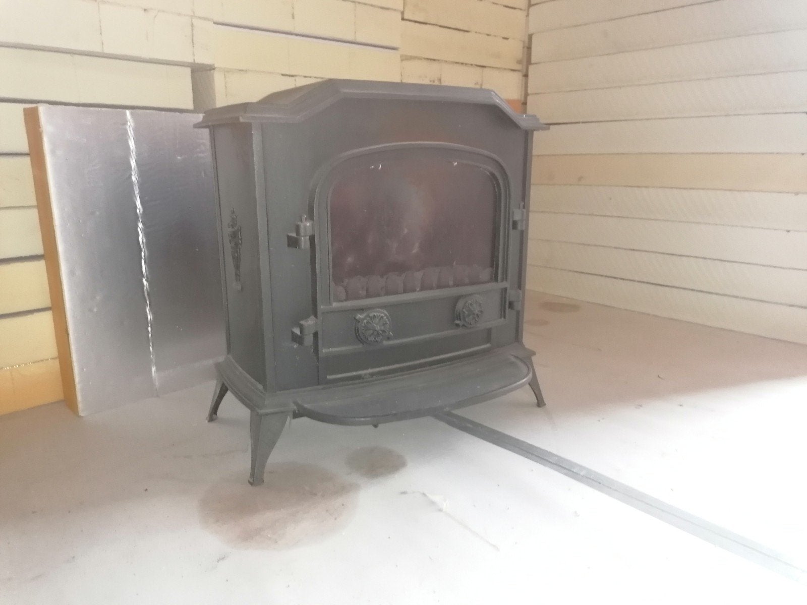 Goed werkende gaskachel - 64x64x40 cm, Huis en Inrichting, Ophalen