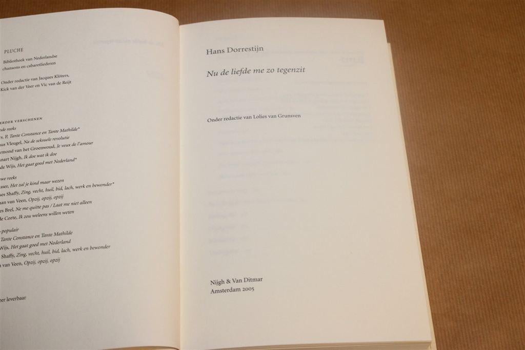 Nu de Liefde Me Zo Tegenzit — Dorrestijn Cabaret met CD, Ophalen of Verzenden, Gelezen, Artiest