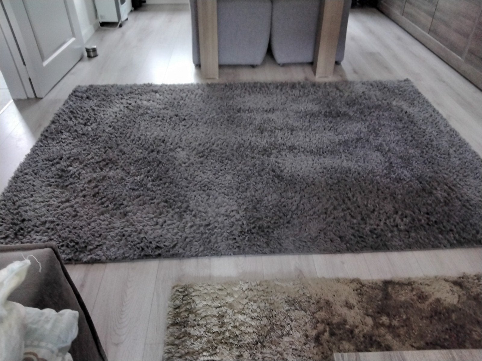 Hoogpolig kleed, 200 cm of meer, Ophalen of Verzenden, Zo goed als nieuw, Grijs