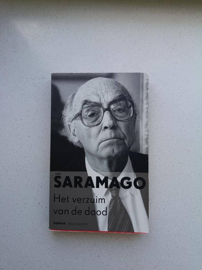 Het Verzuim van de Dood - José Saramago, Boeken, Ophalen of Verzenden, Gelezen