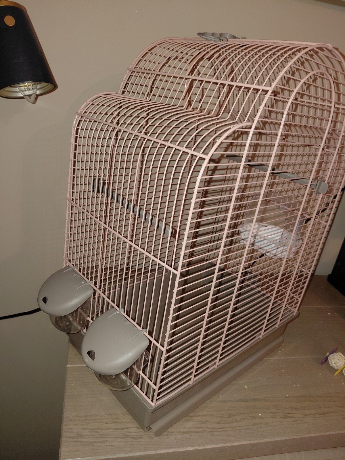 leuke roze vogelkooi Afmetingen: 39x25x48cm, Dieren en Toebehoren, Ophalen, Zo goed als nieuw, Metaal, Vogelkooi
