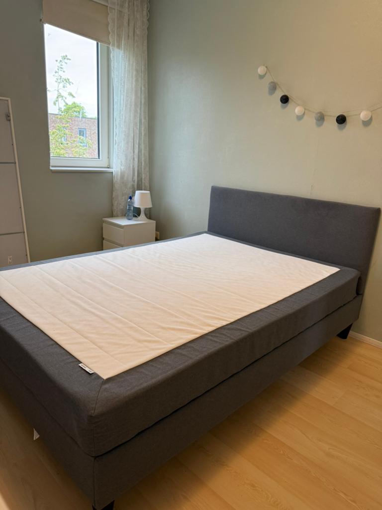 Tweepersoonsbed van ikea 140x200, Ophalen, Gebruikt, Wit, Tweepersoons