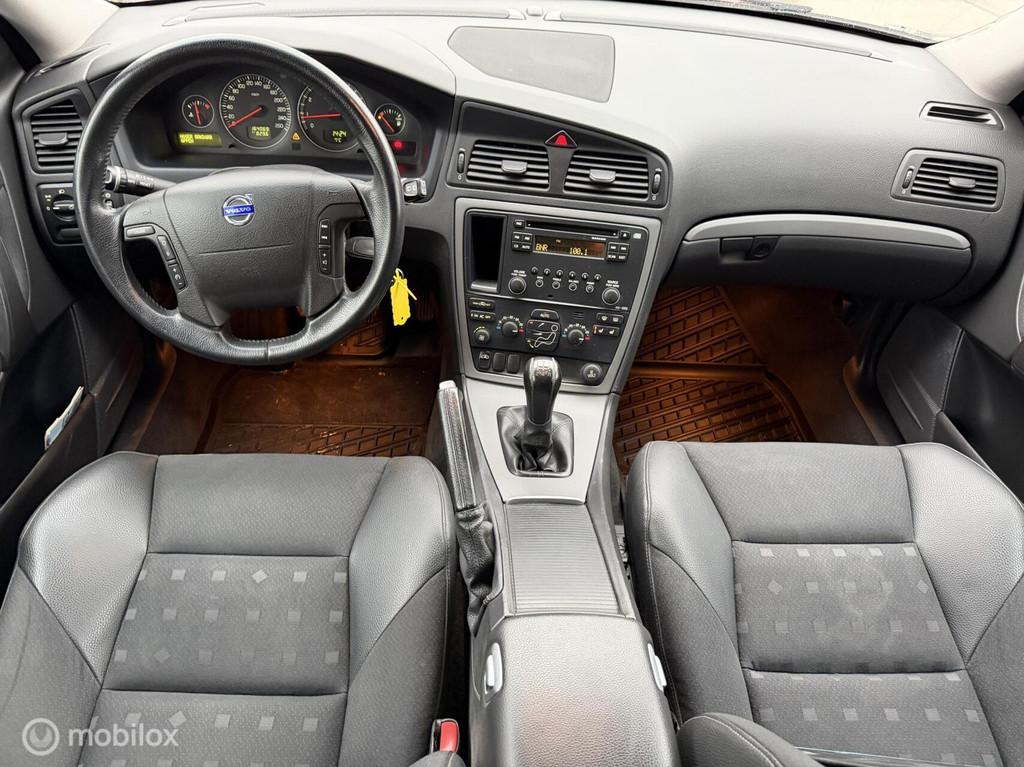 Volvo V70 2.4 Kinetic 1E EIGENAAR, Voorwielaandrijving, Stoelverwarming, 1470 kg, 170 pk