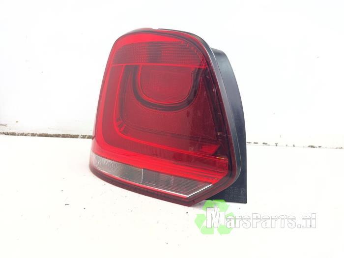 Achterlicht links van een Volkswagen Polo, Gebruikt, -, Volkswagen, -