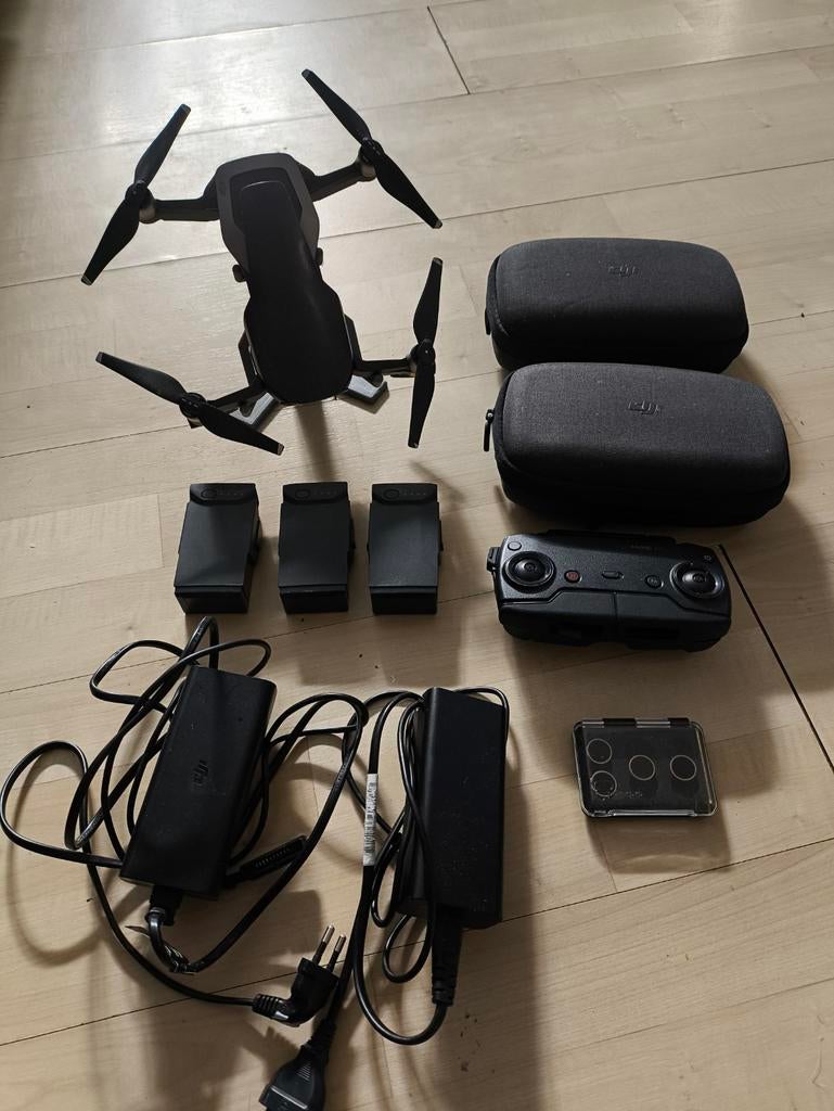 DJI Mavic Air drone met 3 accu's en accessoires, Ophalen of Verzenden